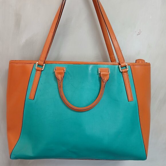 Antonio Melani Two Tone Leather Satchel🤎🩵🤎